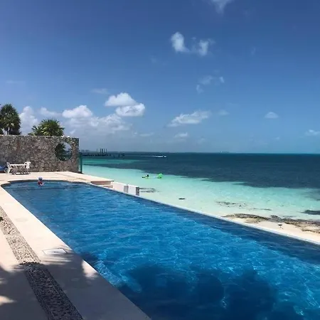 Beach Front Apartment Hotel Zone